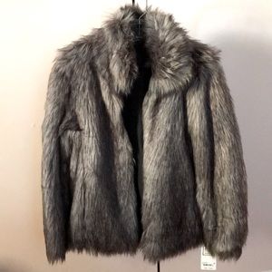 New reversible faux-fur coat